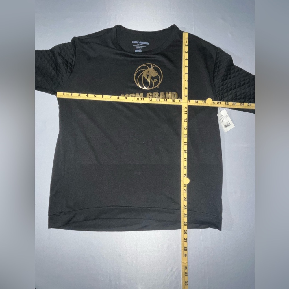 MGM Grand Quilted Long Sleeve Shirt - Picture 9 of 9